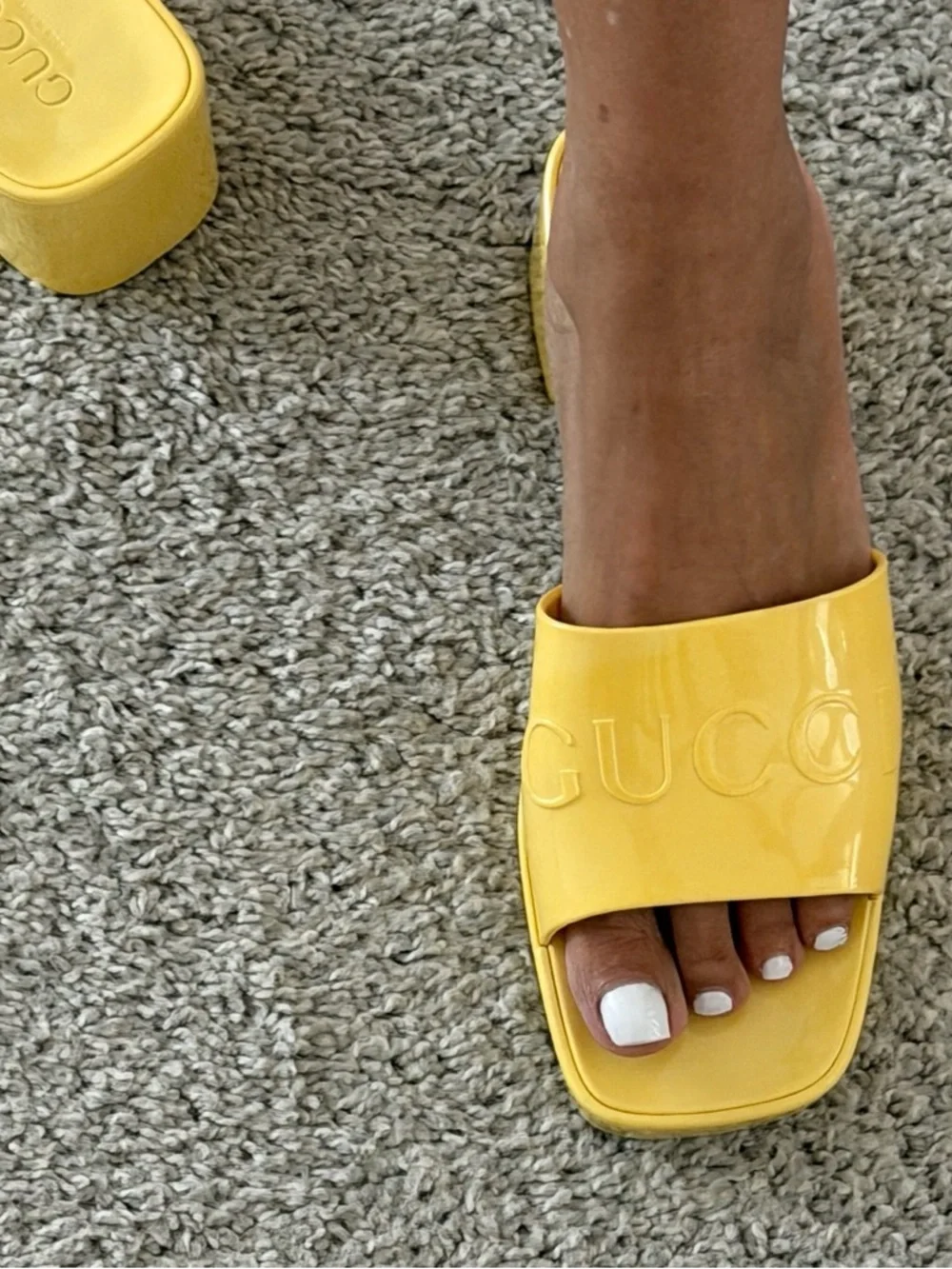 Gucci Jelly Yellow Slide Mules with Embossed Logo - Picture 4 of 4